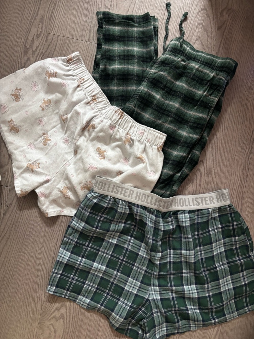 Hollister women’s pajama bundle